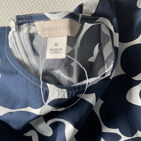 Anthropology Mignon Doo NWOT  Top in Size M - Picture 5 of 6